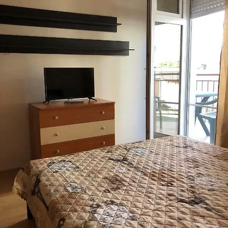 Dunav Apt.1 * 라브다